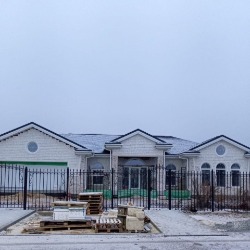 Утепление, отделка коттеджа в Россоши. Монтаж лепного декора.