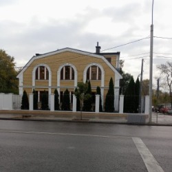 Утепление, отделка коттеджа в Россоши. Монтаж лепного декора.